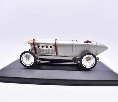 Modellino auto epoca scala